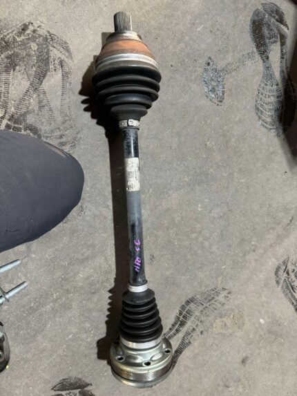 Audi S3 Right Hand Rear Drive Shaft 5Q0 407 272 8V.5